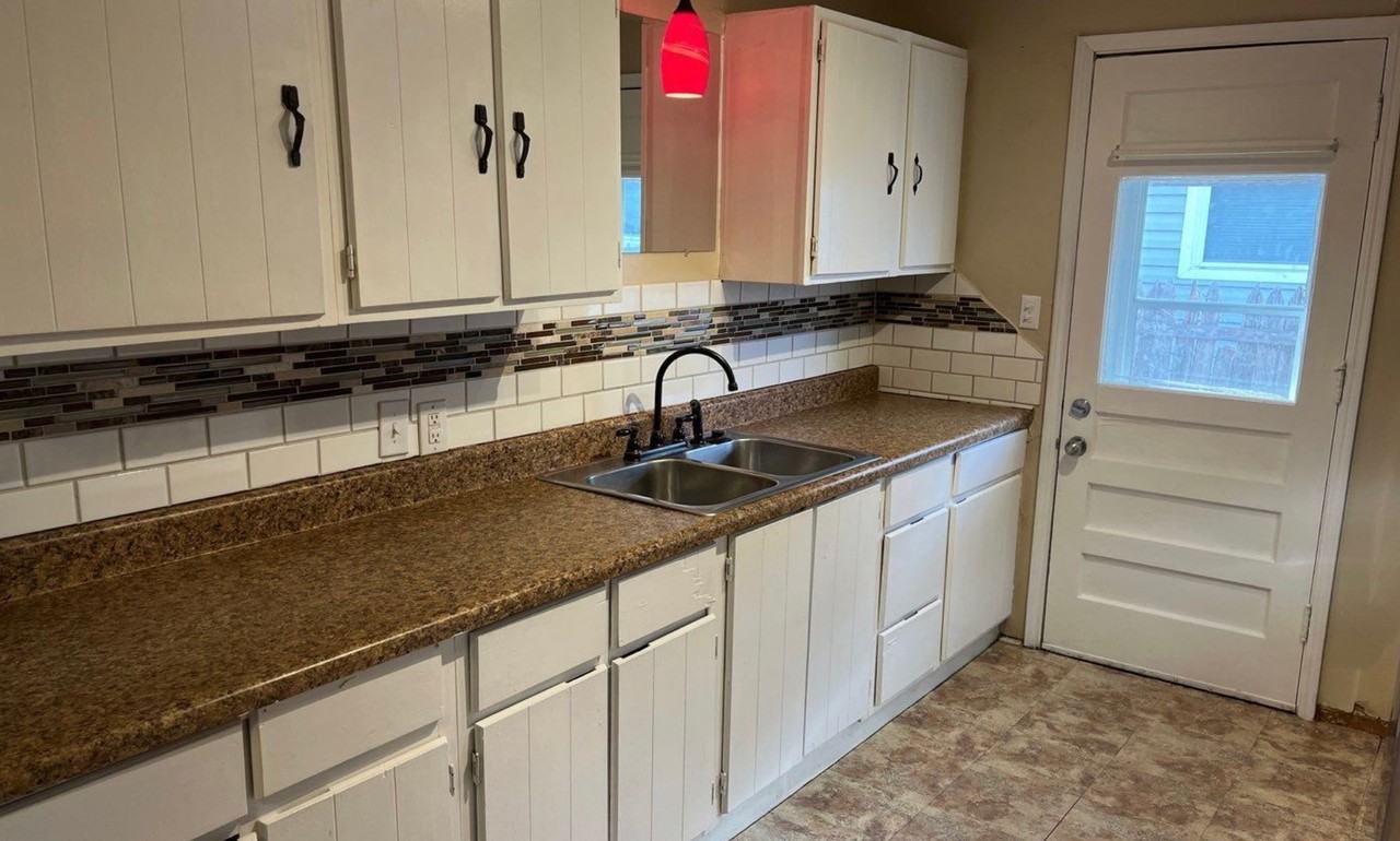 516 Draper Dr - Photo 6 of 21