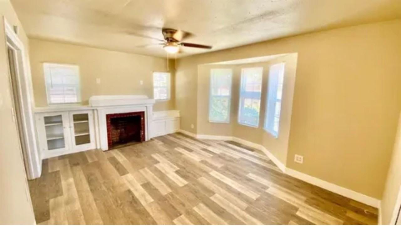 1311 24th St - Photo 2 of 7