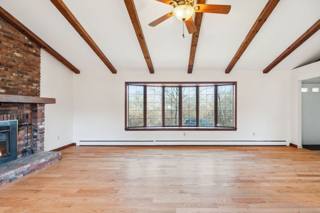 17 Hillside Rd - Photo 3 of 36