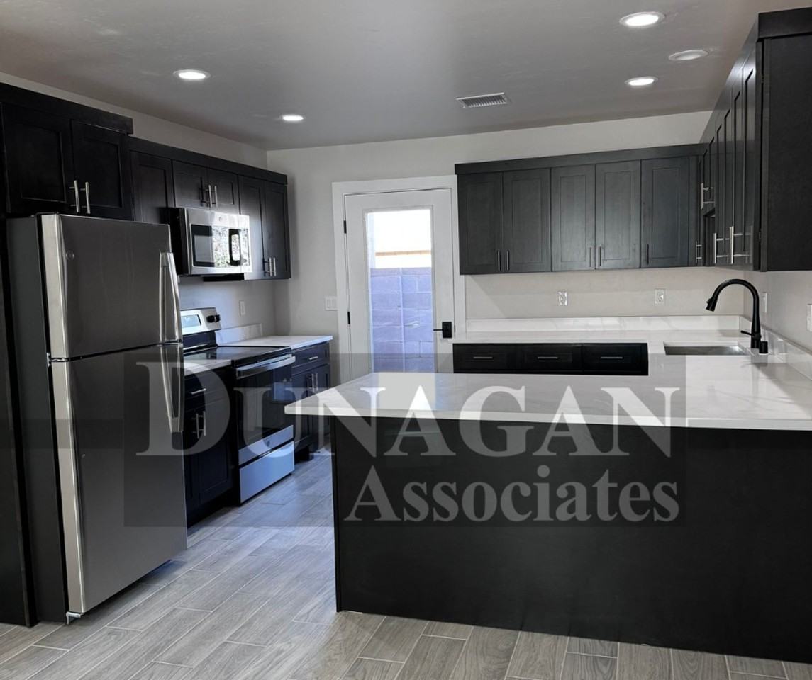 New construction 2 bedroom - Photo 3 of 6