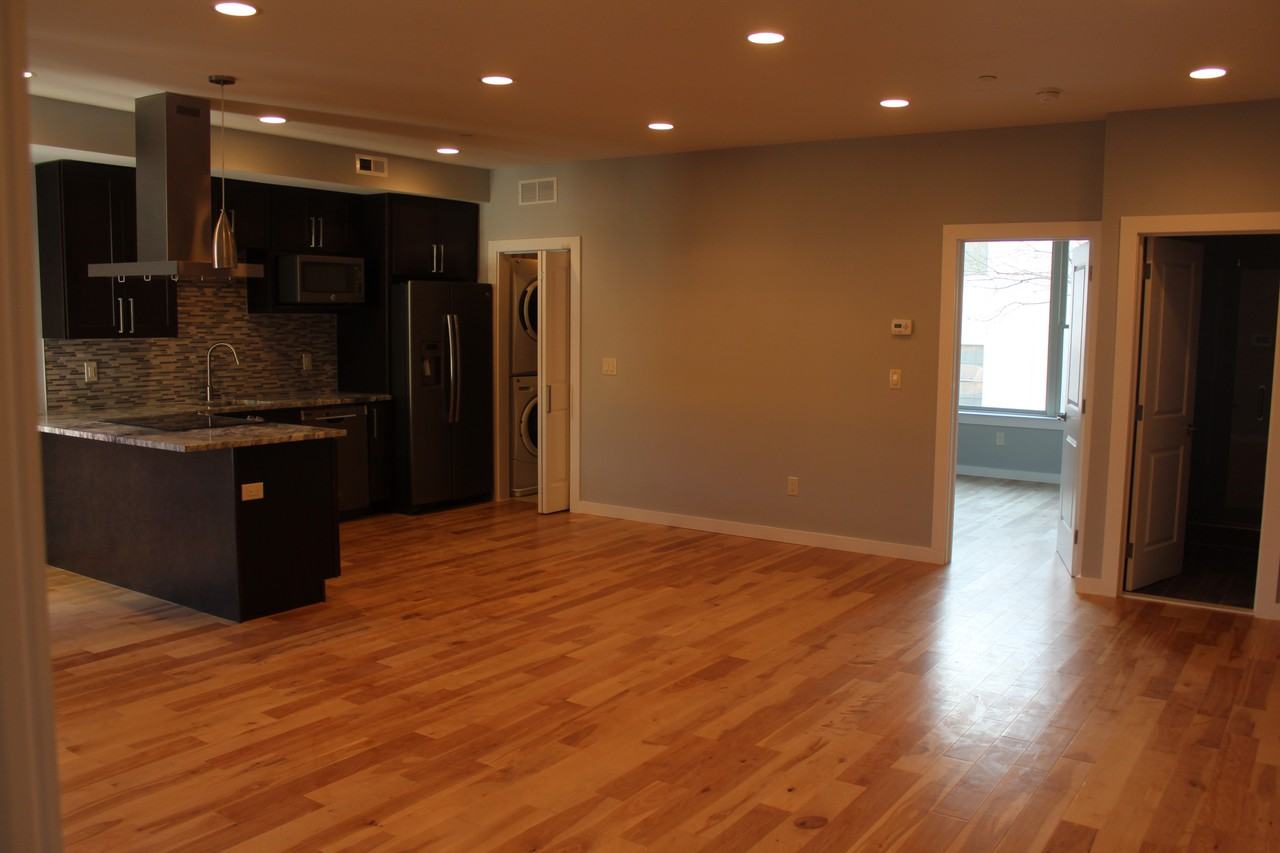 708 N 19th St #5 - Photo 3 of 8