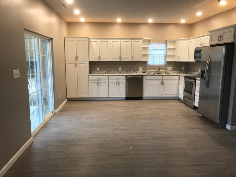 1326 Montebello Dr - Photo 2 of 14