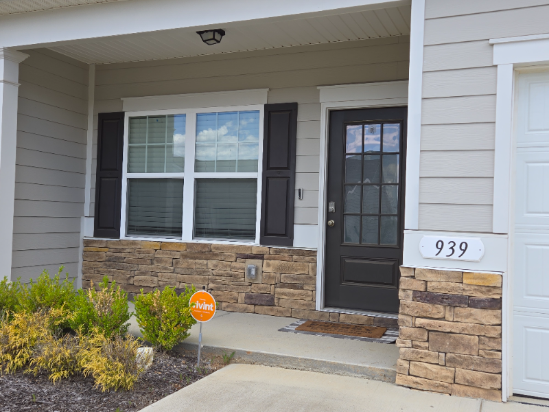 939 Millstream Dr - Photo 3 of 23