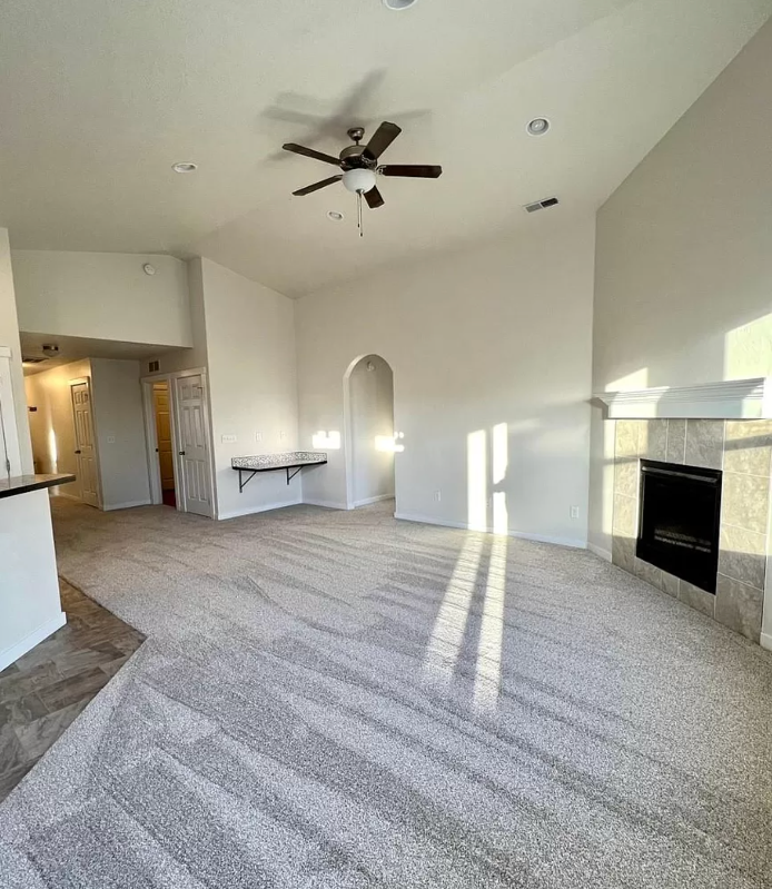 715 Sw Huebert St - Photo 2 of 22