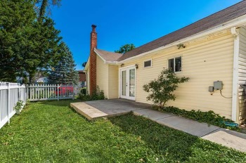135 North St - Photo 2 of 14