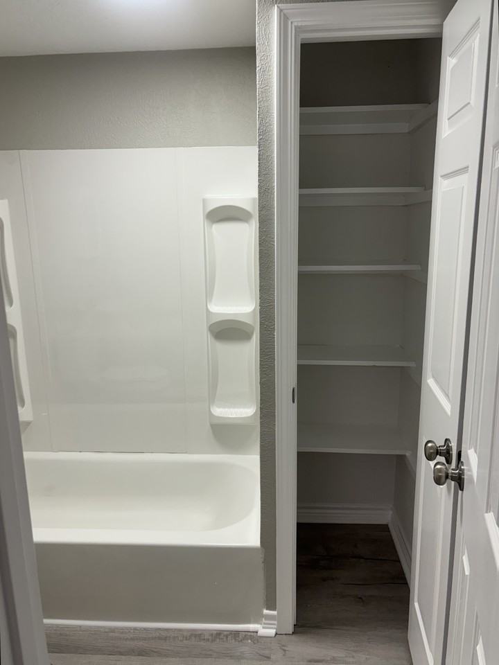 311 N 5th St #311 - Photo 2 of 13