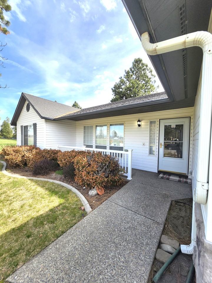 7550 N Aaron St #NA - Photo 2 of 14