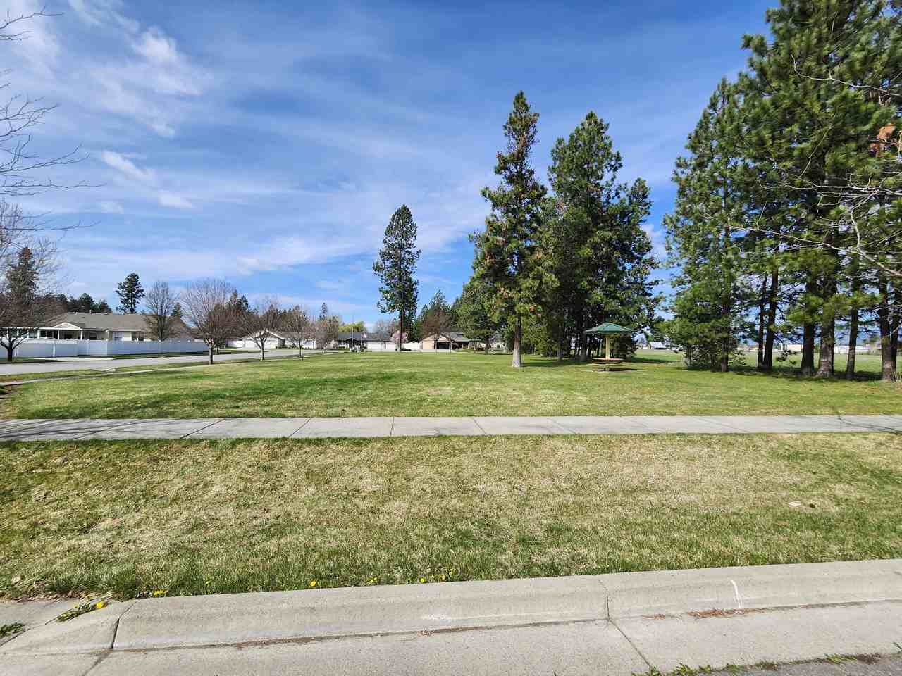 7550 N Aaron St #NA - Photo 3 of 14