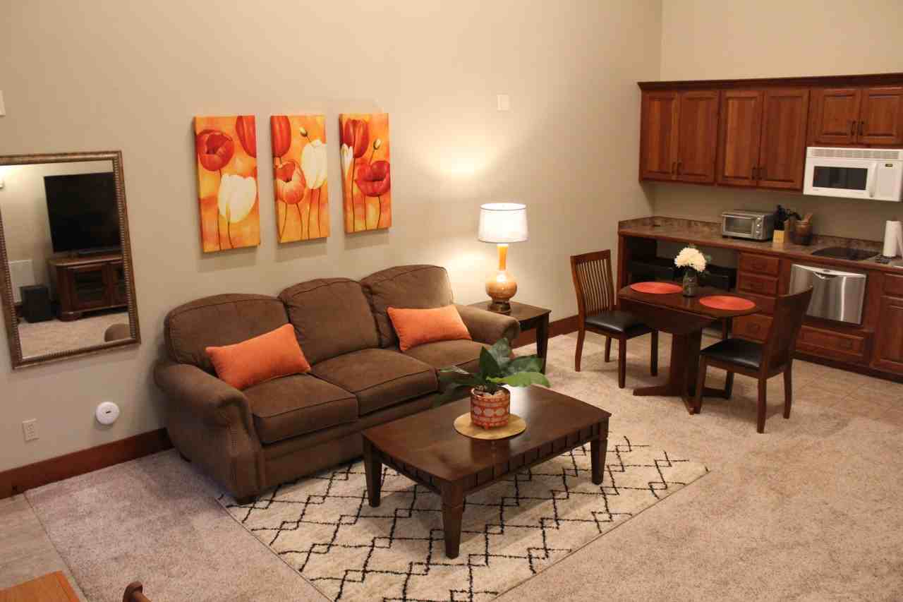 9 Wildwood Dr - Photo 3 of 22