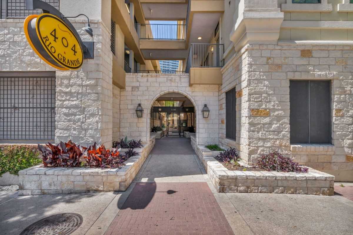 404 Rio Grande - Photo 2 of 51
