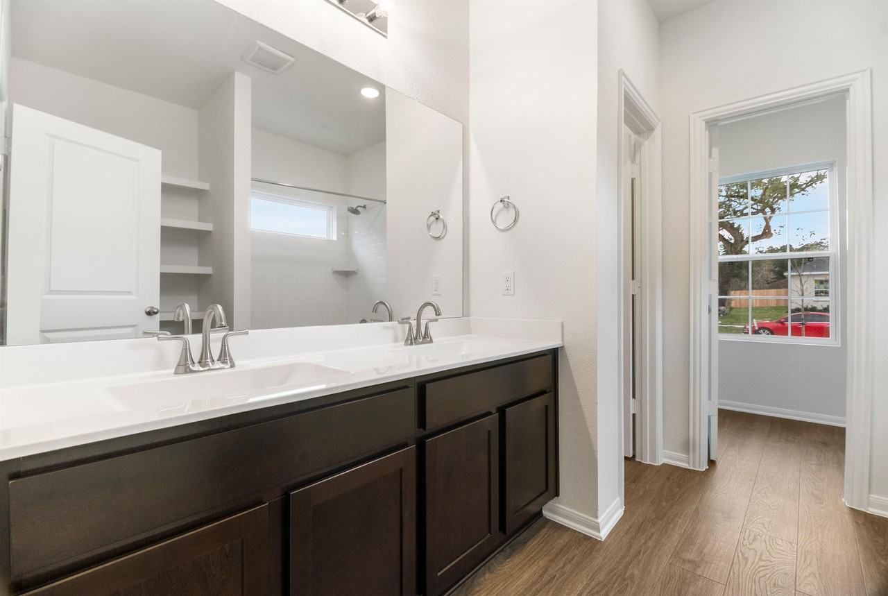 411 Magnolia Ln #411 - Photo 2 of 23