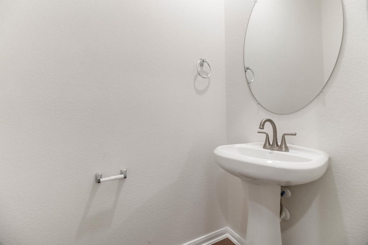411 Magnolia Ln #411 - Photo 3 of 23