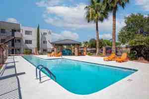 featured image of 415 E University Blvd