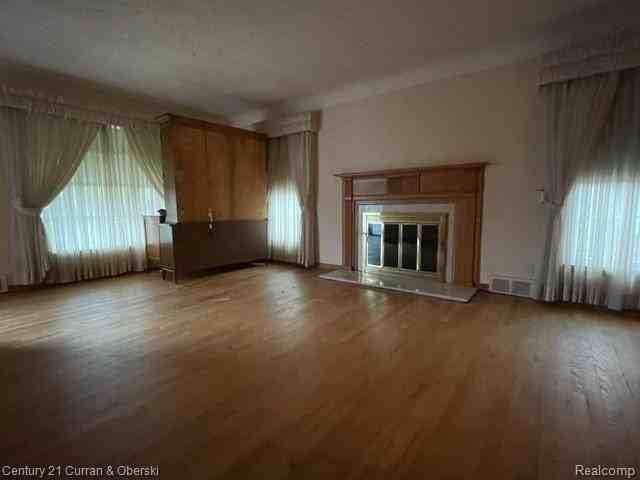 23638 Fordson Dr - Photo 2 of 12