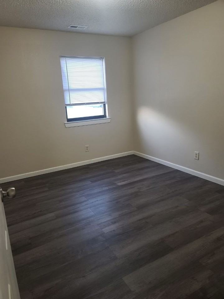 Tiger Shark LLC - Photo 6 of 34