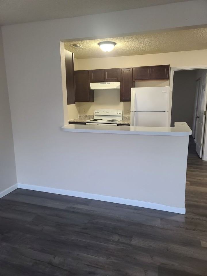 Tiger Shark LLC - Photo 7 of 34