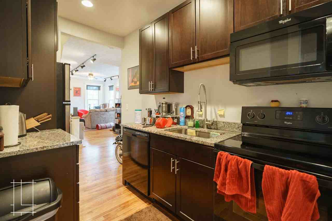 Neil House - Photo 7 of 43