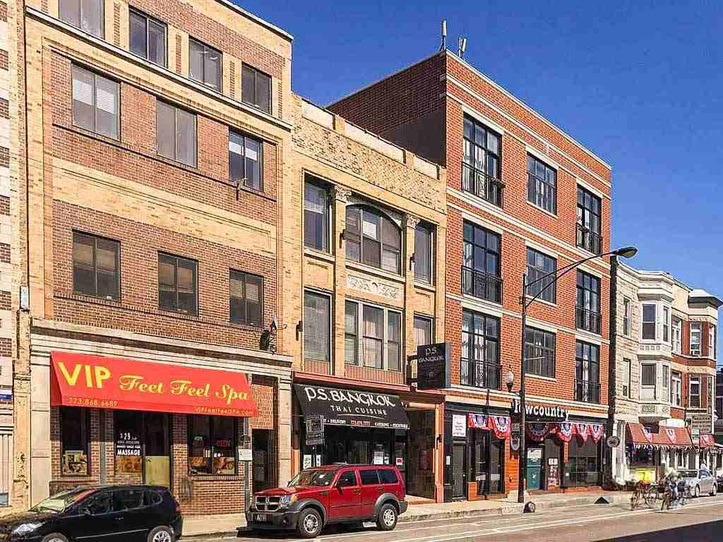 3345 N Clark St #10Q