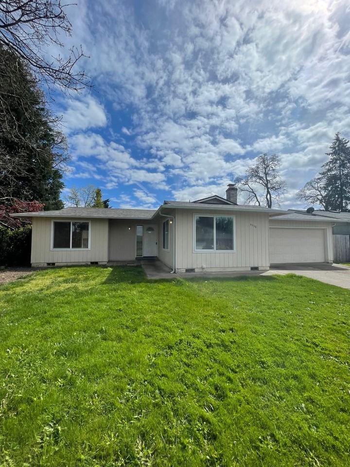 4938 Trails End Ct Se - Photo 3 of 16