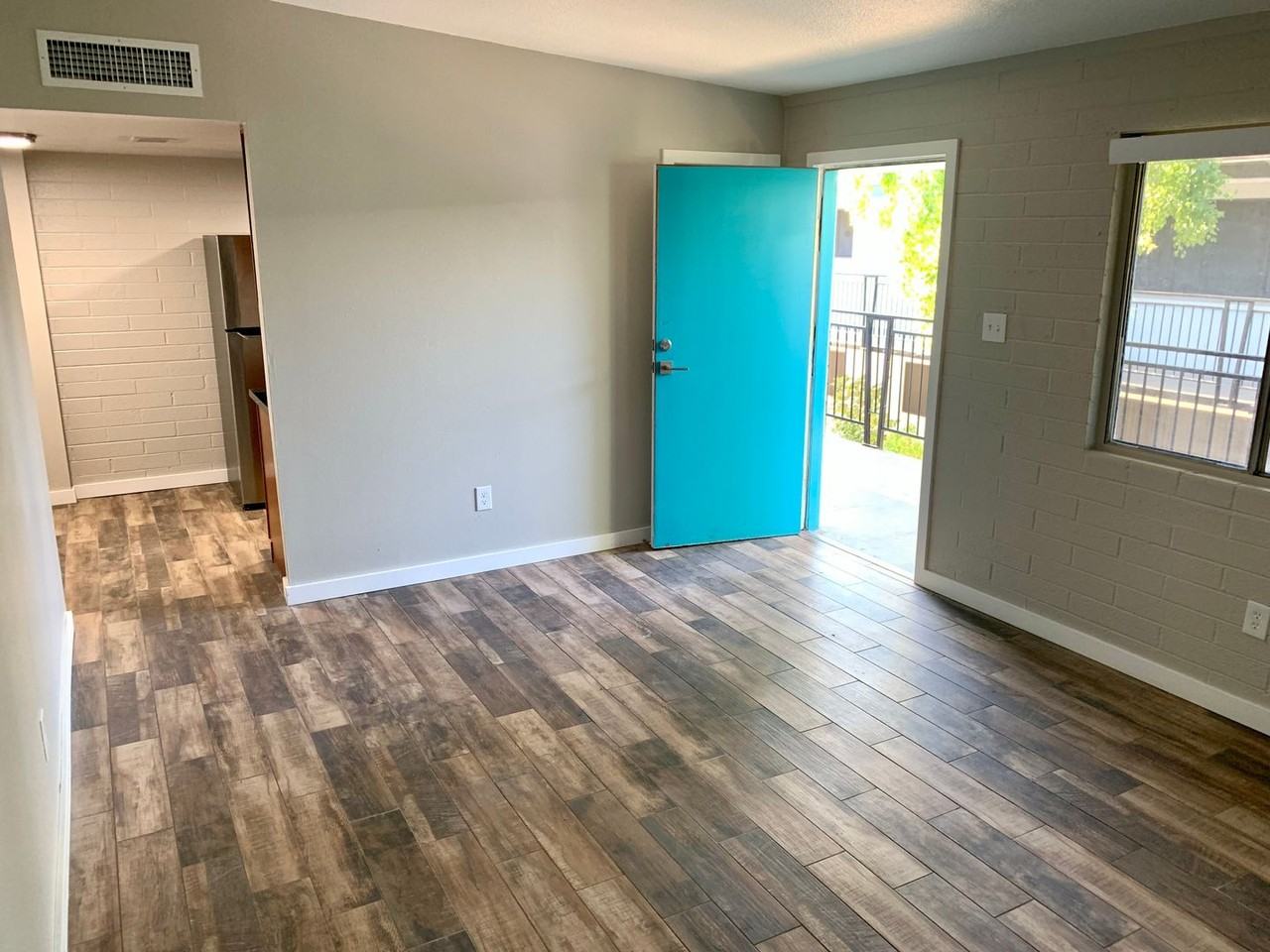 Carlton Court - Photo 2 of 29