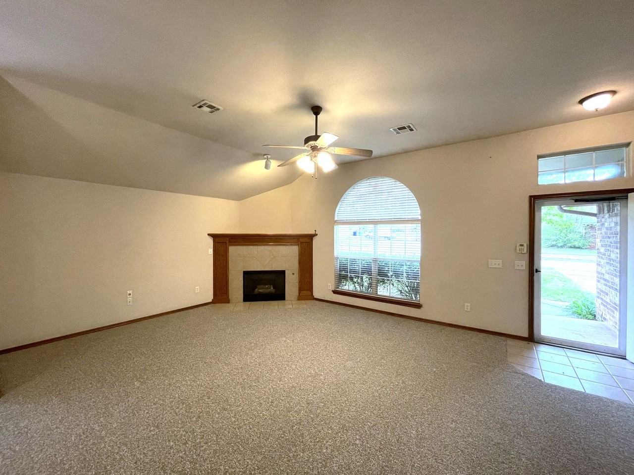 4024 Bald Eagle Dr - Photo 3 of 30