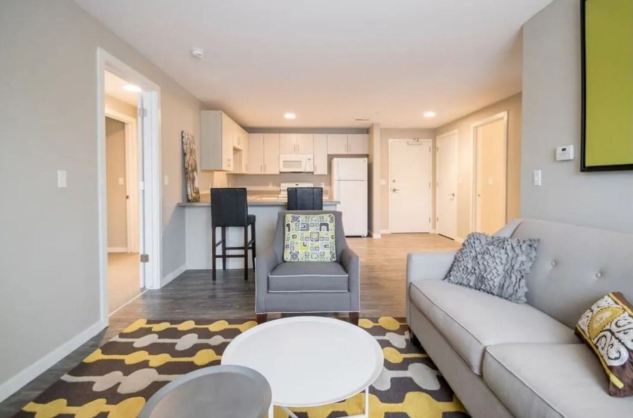 30 Metro Place - Photo 6 of 21