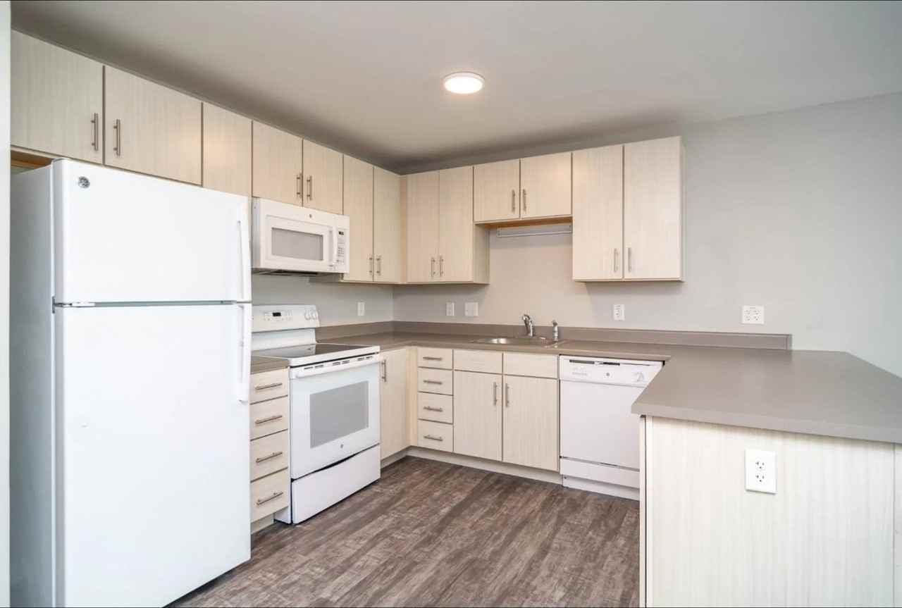 30 Metro Place - Photo 7 of 21