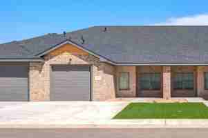 featured image of 5835 Virginia Ave