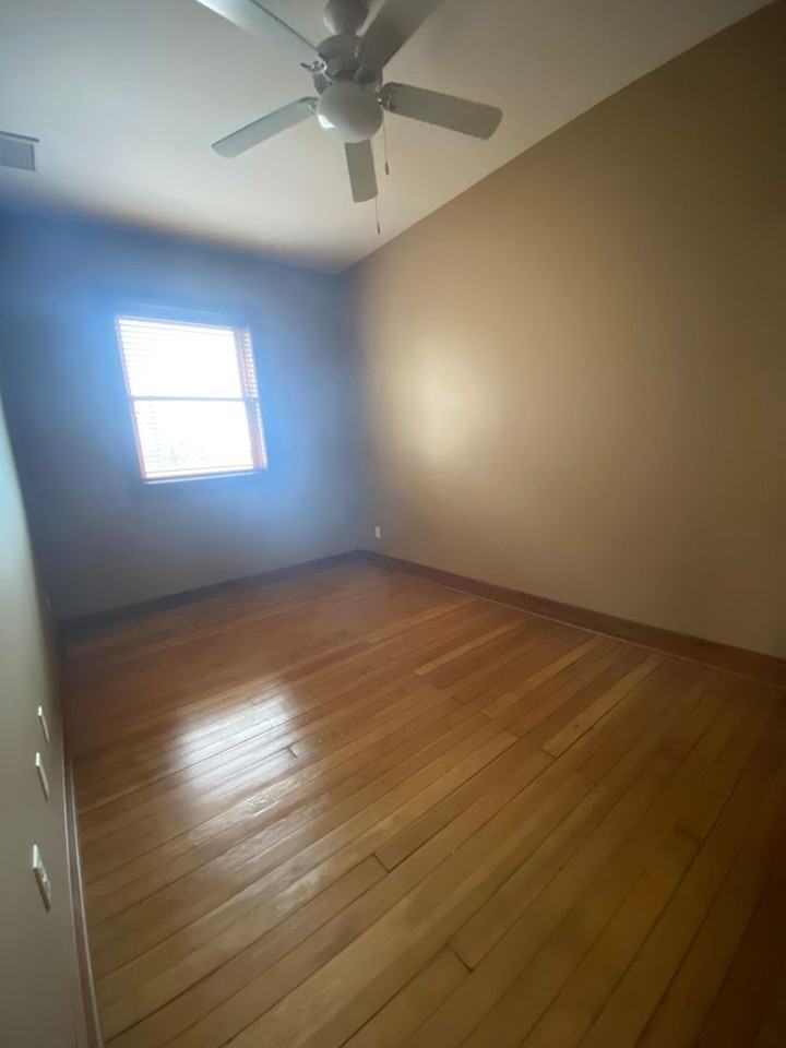 122 N Main St #D - Photo 5 of 7