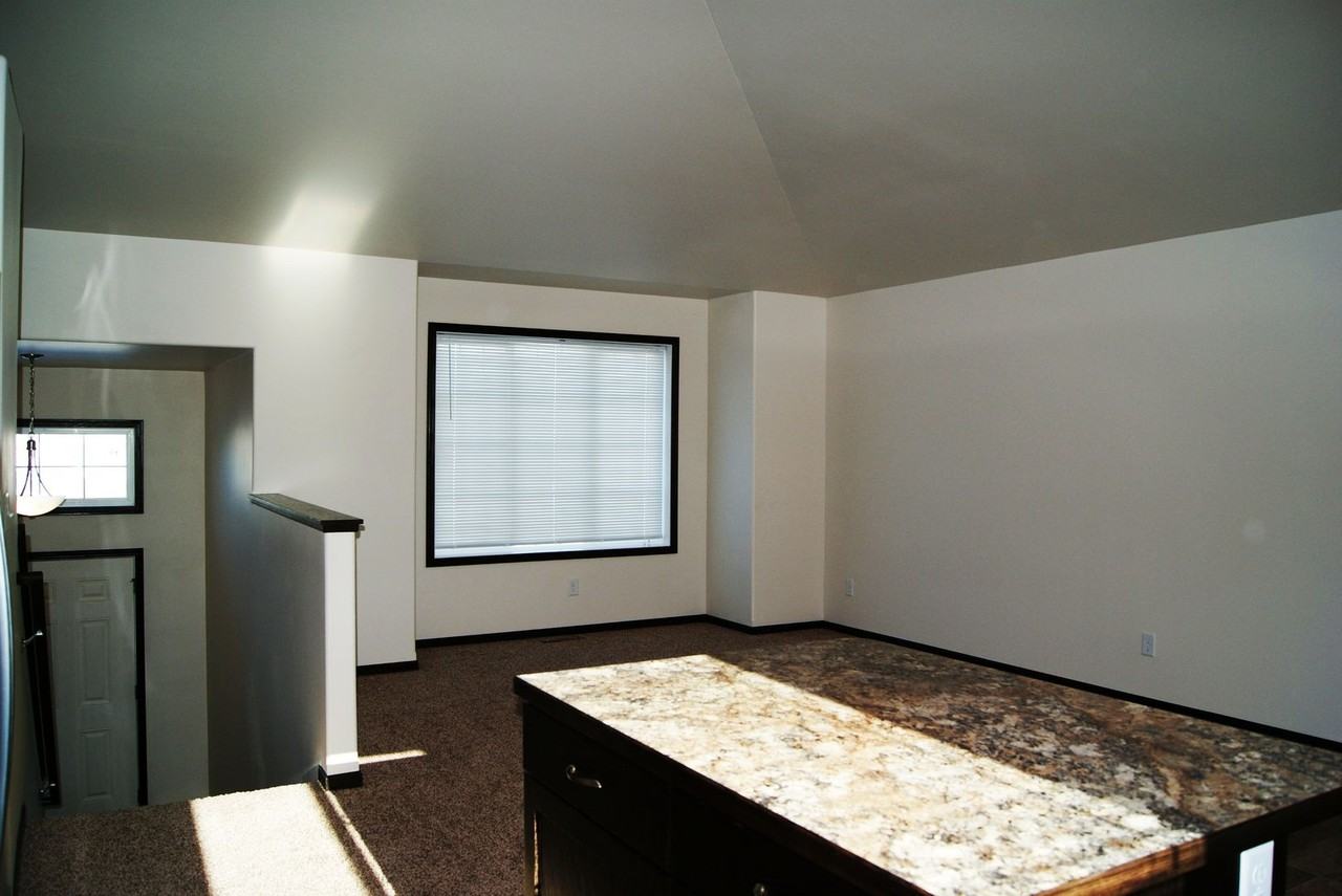 3969 11th St S - Photo 4 of 7