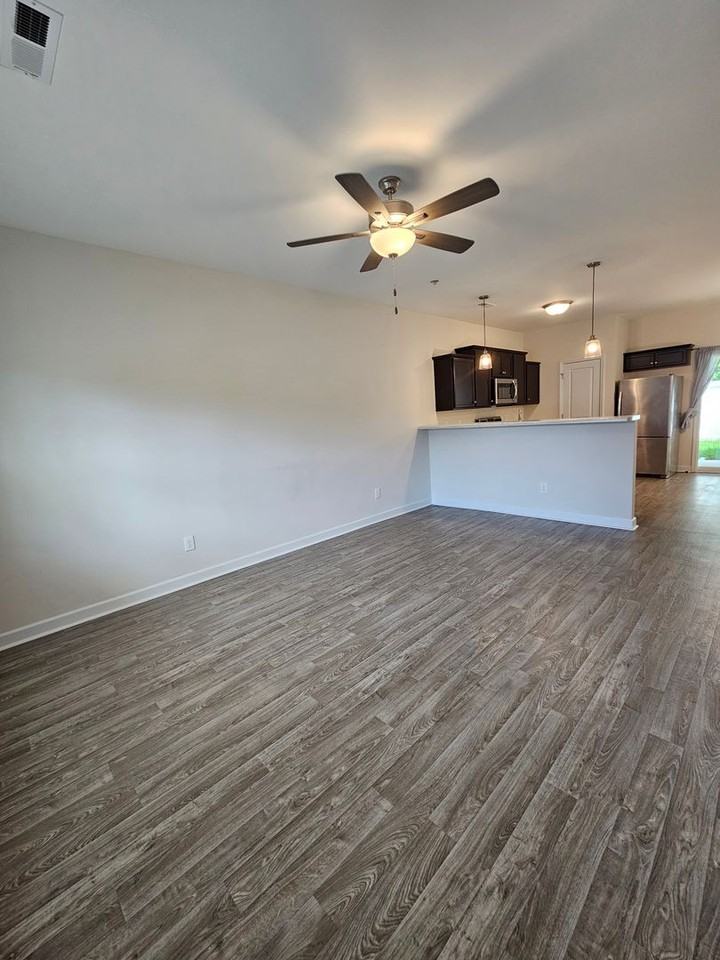119 Jayden Dr E - Photo 2 of 13