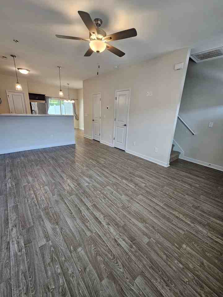 119 Jayden Dr E - Photo 3 of 13