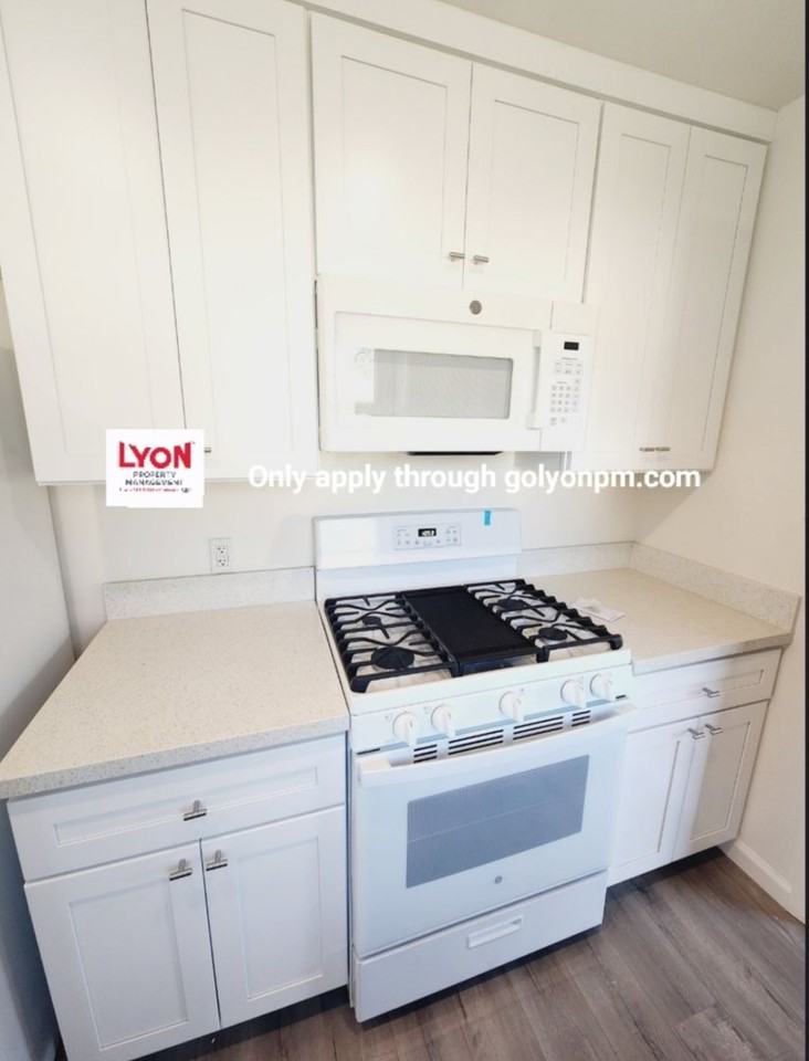 710 Poplar Ave - Photo 6 of 12