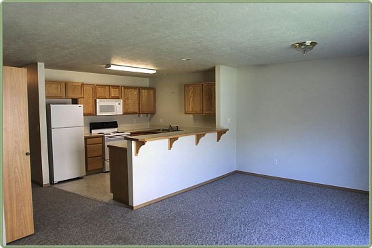 5501 Glenridge Way - Photo 3 of 14