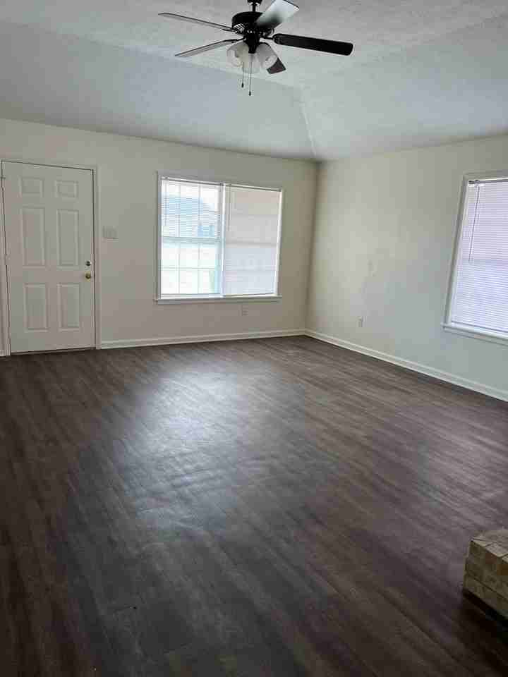 Tallow Wood Drive N - Photo 3 of 18