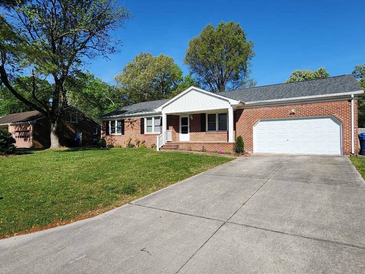 537 Mossycup Dr - Photo 2 of 20