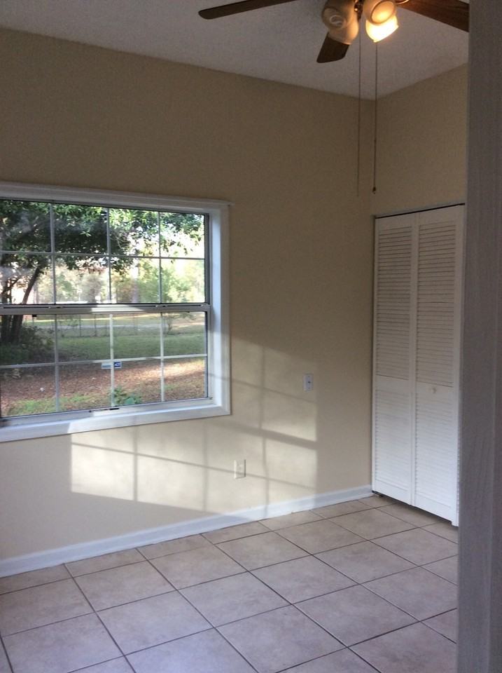 2815 Bardswood Ln - Photo 3 of 12