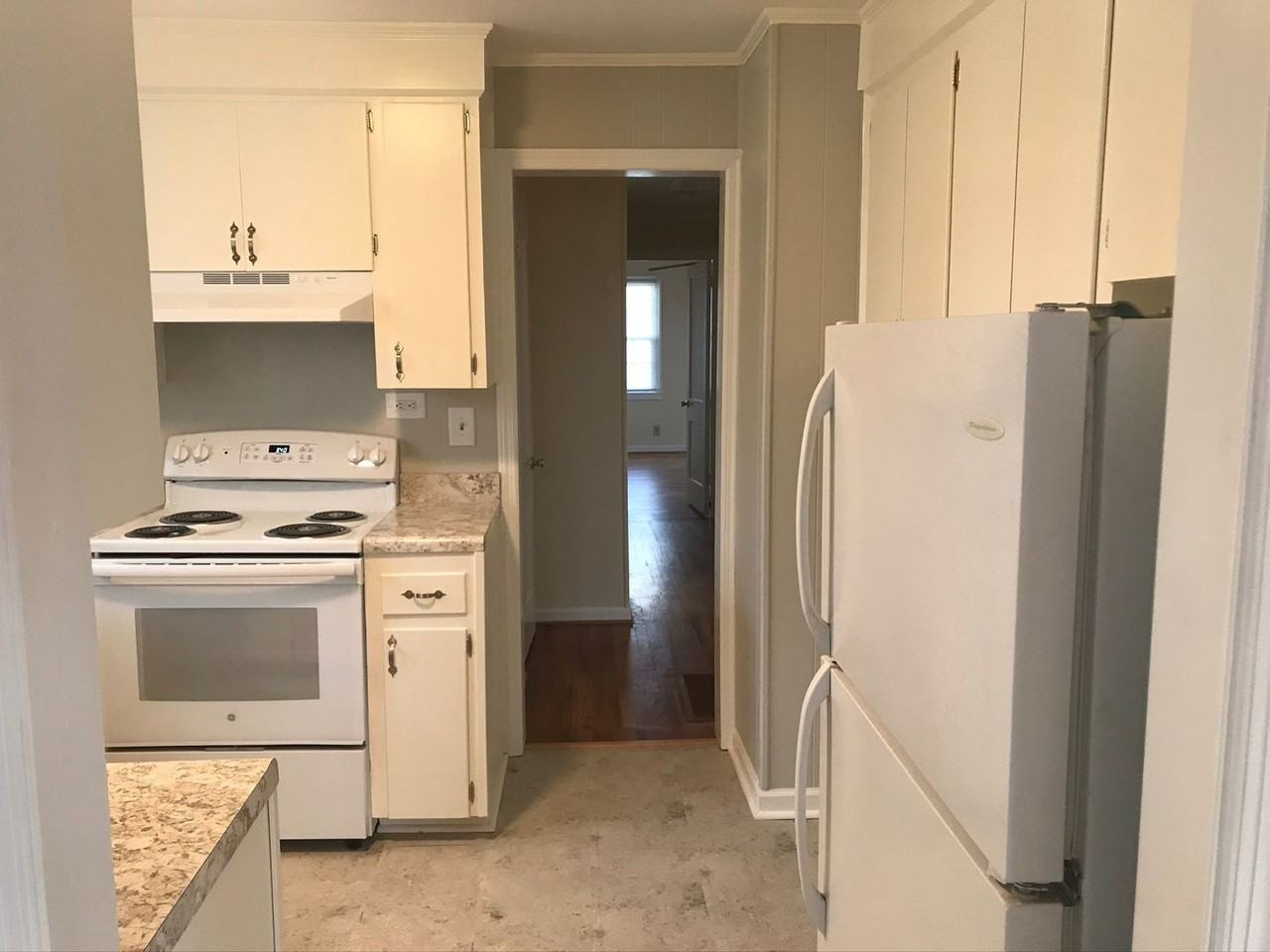 200 E C St - Photo 4 of 12