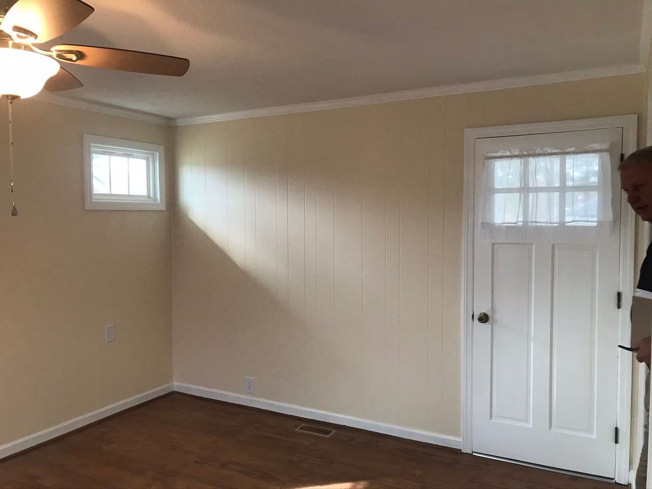 200 E C St - Photo 5 of 12