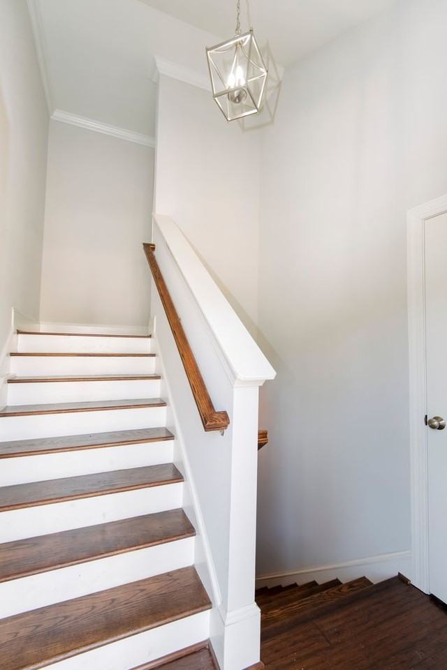 2825 Plumfield Pl - Photo 2 of 15