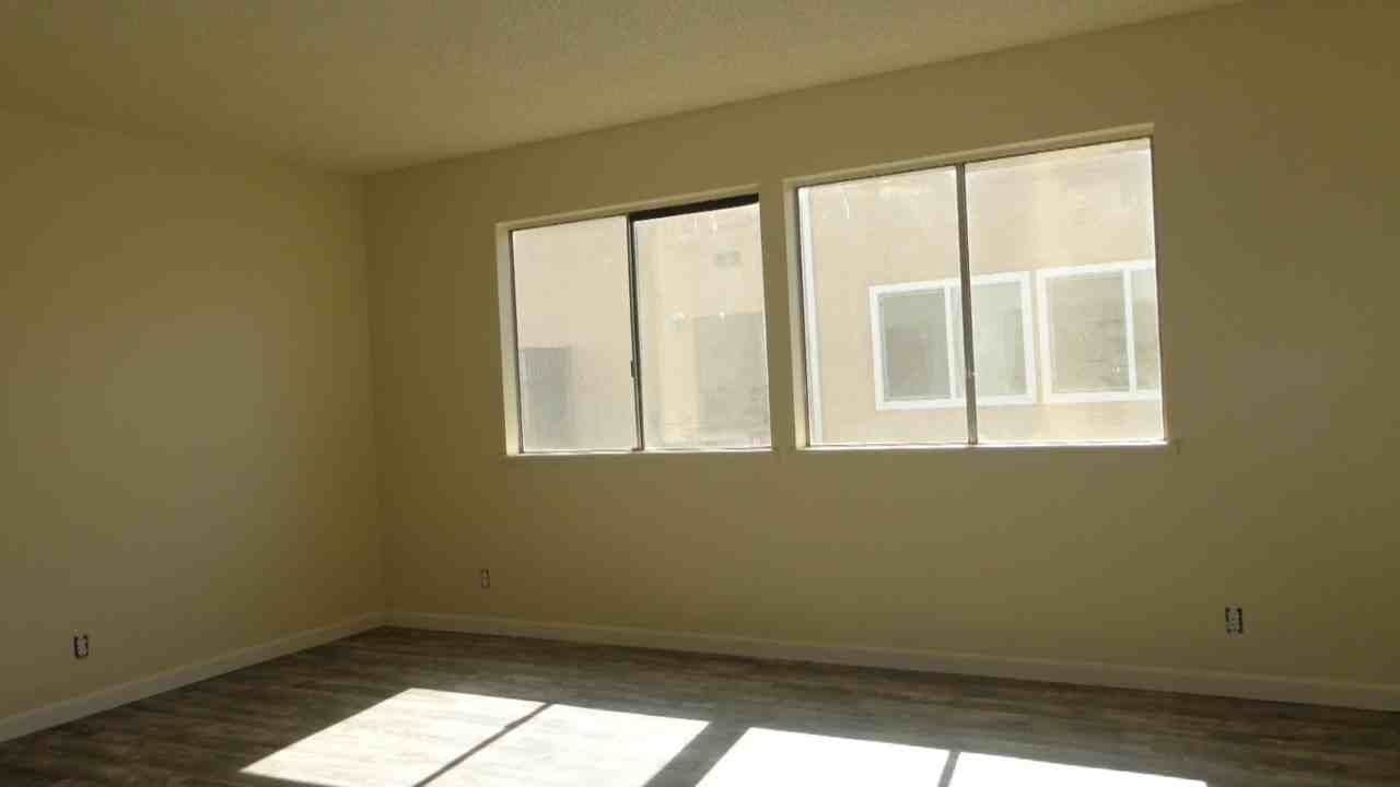 1108 Casita Dr #3 - Photo 2 of 6