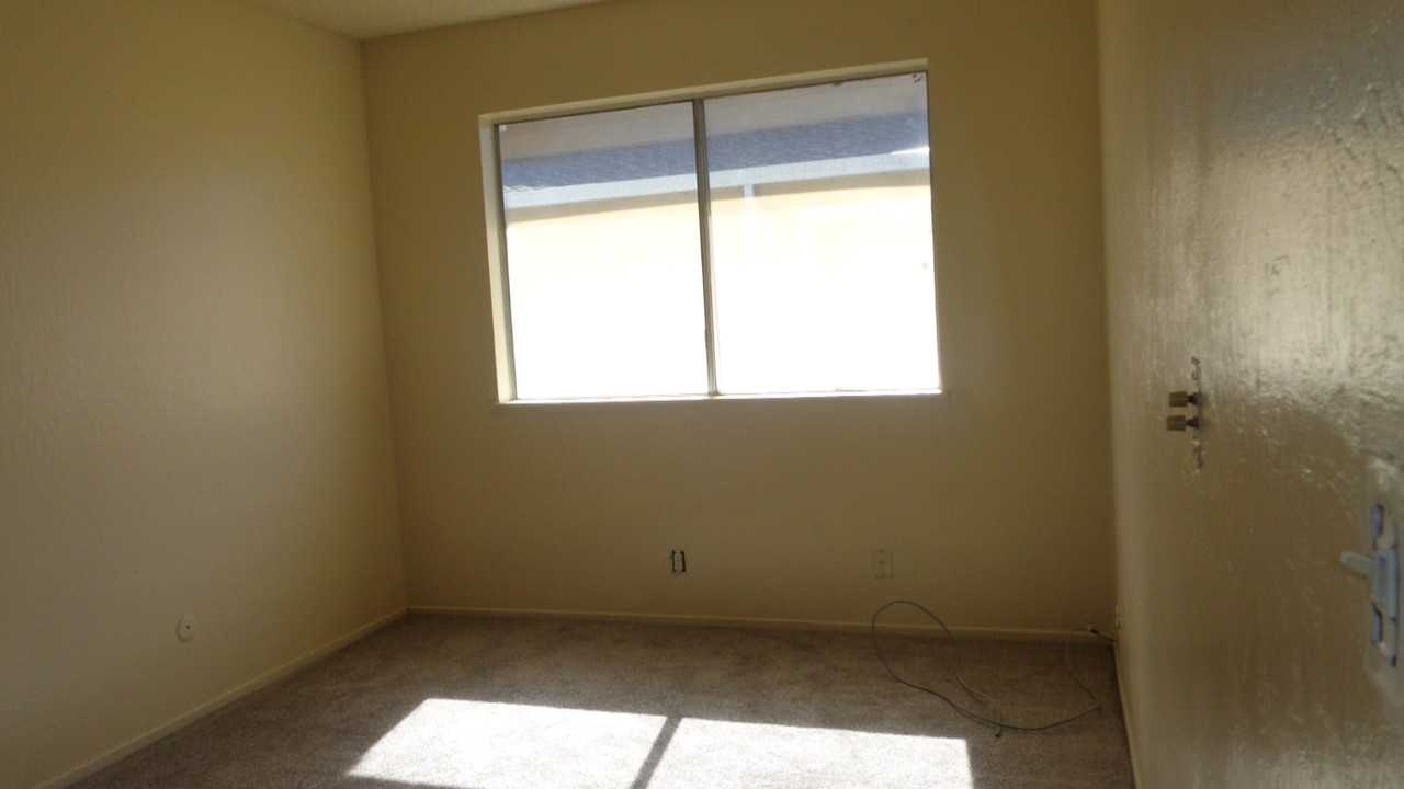 1108 Casita Dr #3 - Photo 5 of 6