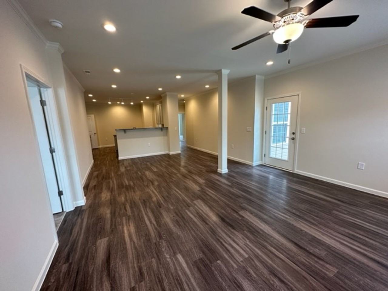 6544 Donahue Drive - Photo 5 of 31