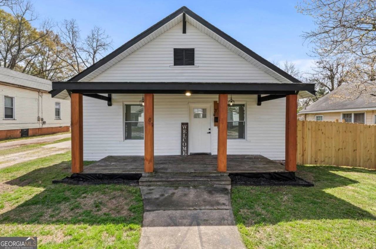 303 Carleeta St - Photo 2 of 19