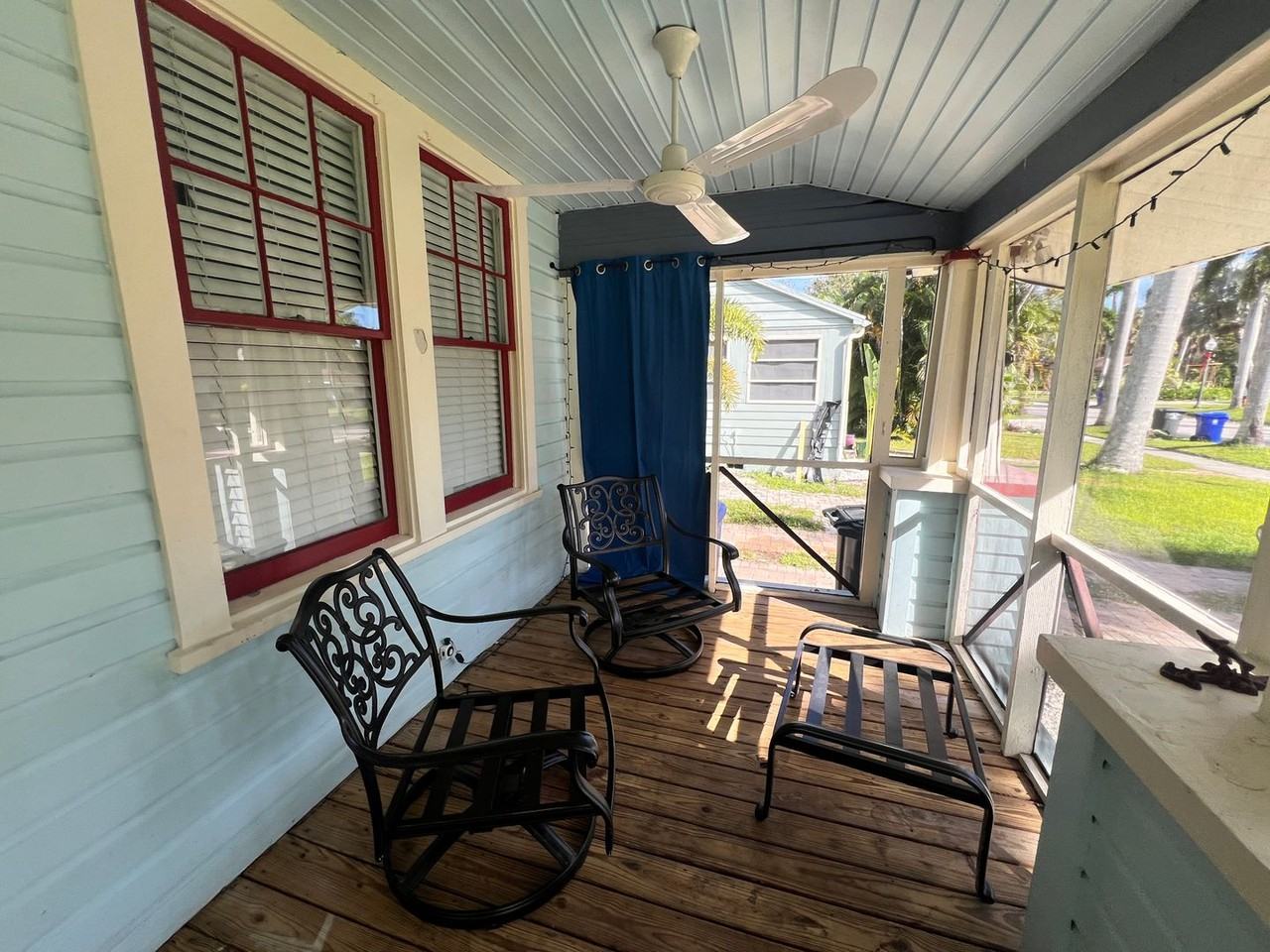 2721 Michigan Ave - Photo 3 of 19