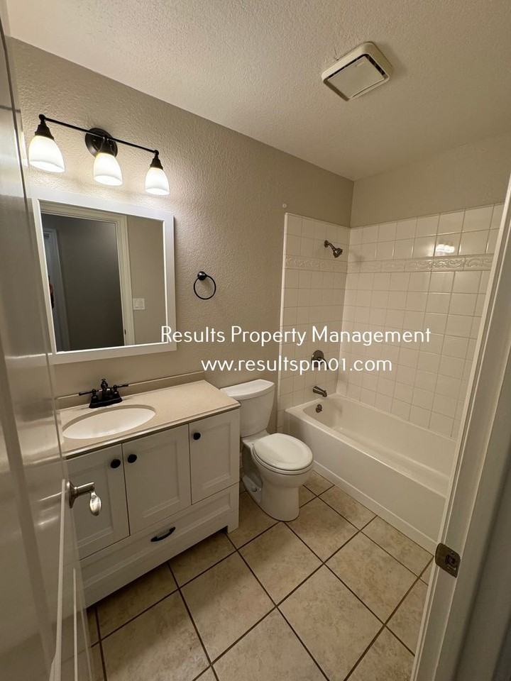 5994 Willowynd Dr - Photo 4 of 13