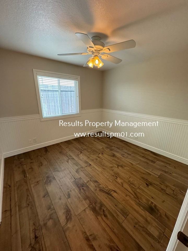 5994 Willowynd Dr - Photo 5 of 13