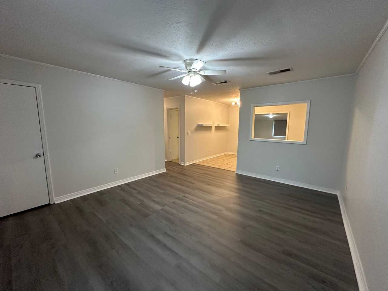 112 Gail Rd - Photo 3 of 19