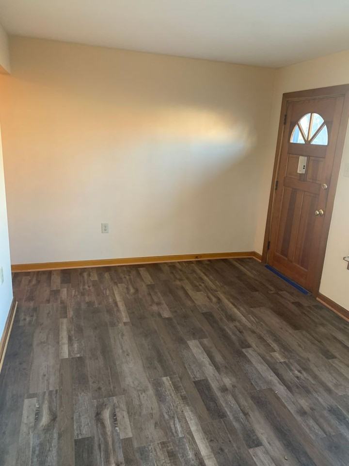 146 Columbia St - Photo 2 of 16