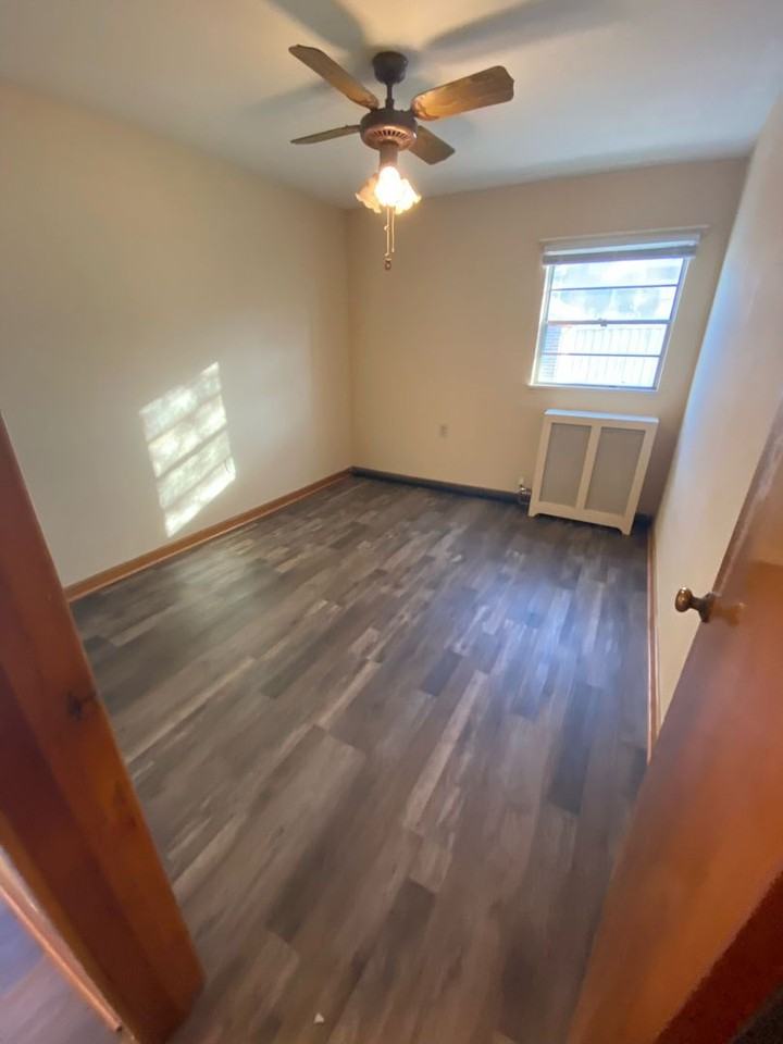 146 Columbia St - Photo 3 of 16